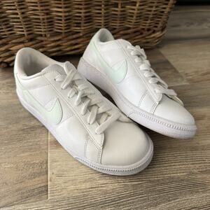 Nike Tennis Classic Sneakers White Mint Green Leather Women’s 7.5